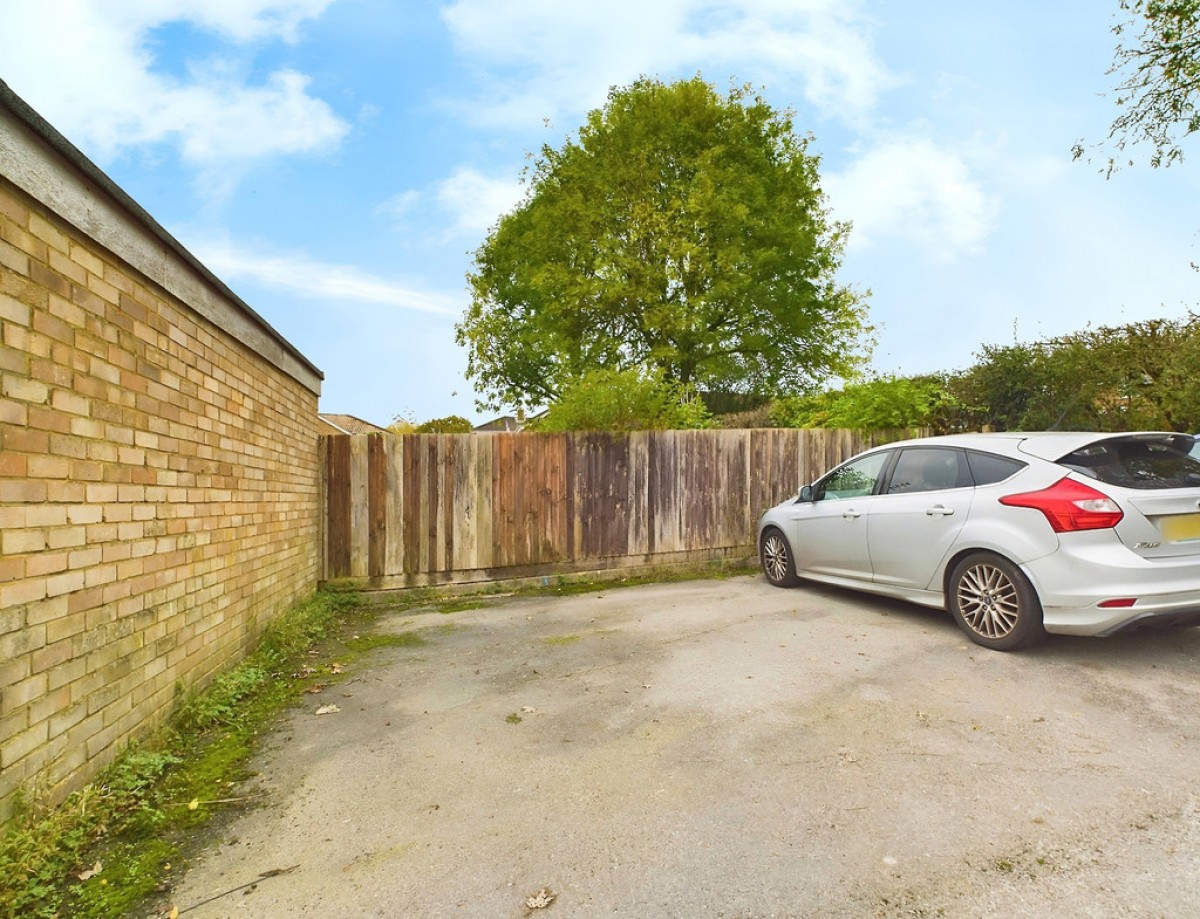 Fern Way , Horsham