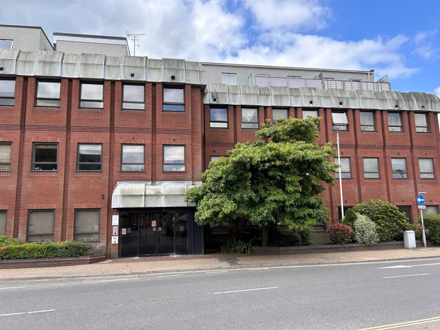 2 bedroom Flat for Letting London Road, East Grinstead