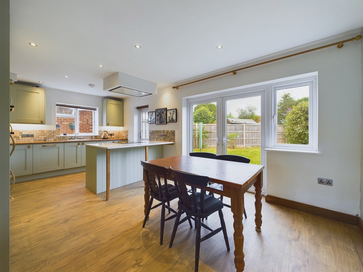 Churchill Avenue, Horsham
