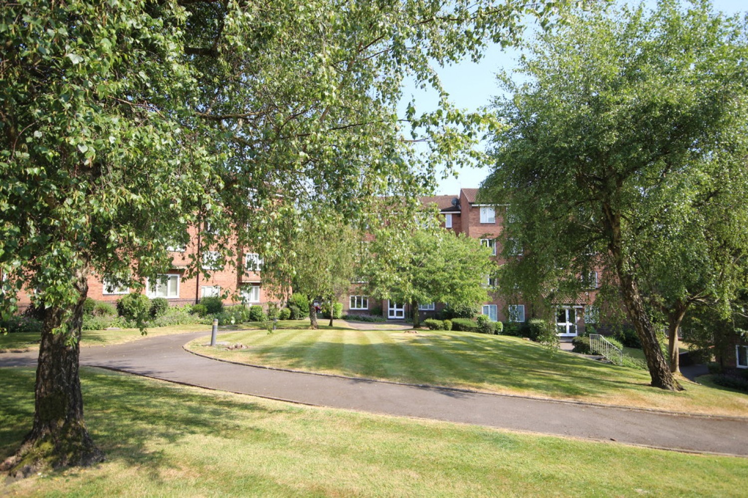 1 bedroom Flat in St Leonards Park, East Grinstead