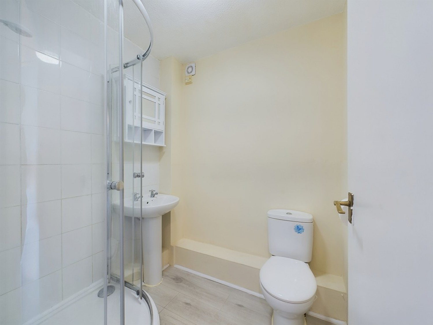 1 bedroom Flat in St Leonards Park, East Grinstead