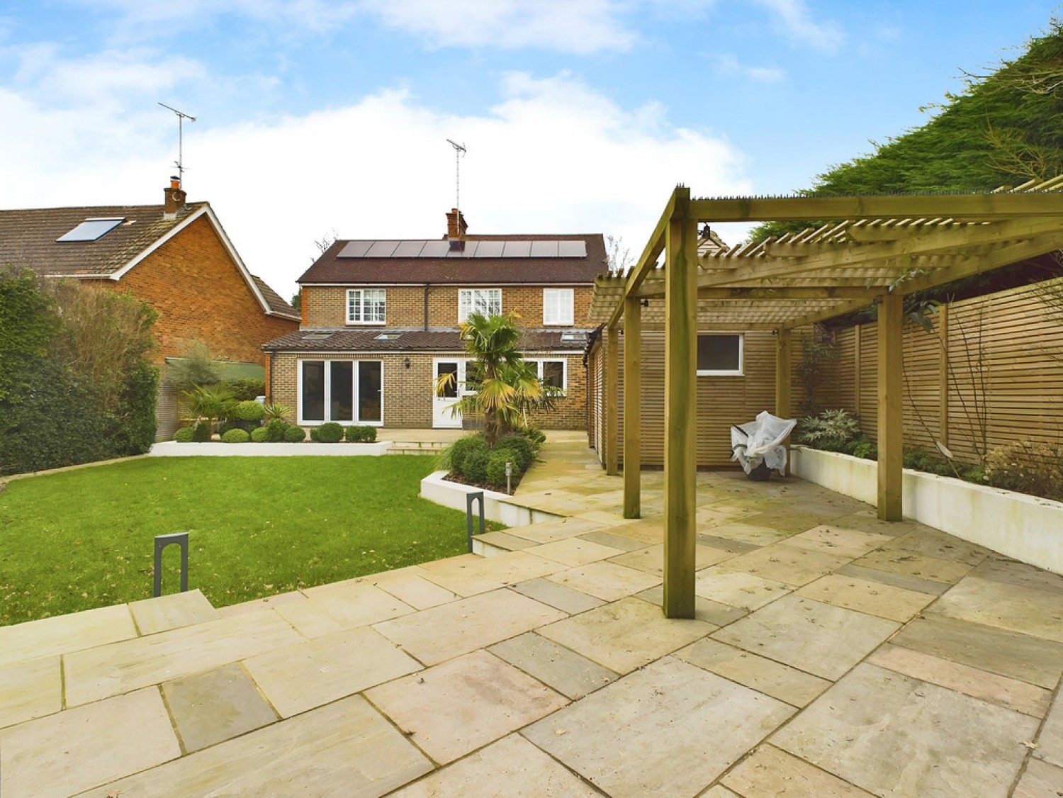 Warnham Road , Horsham