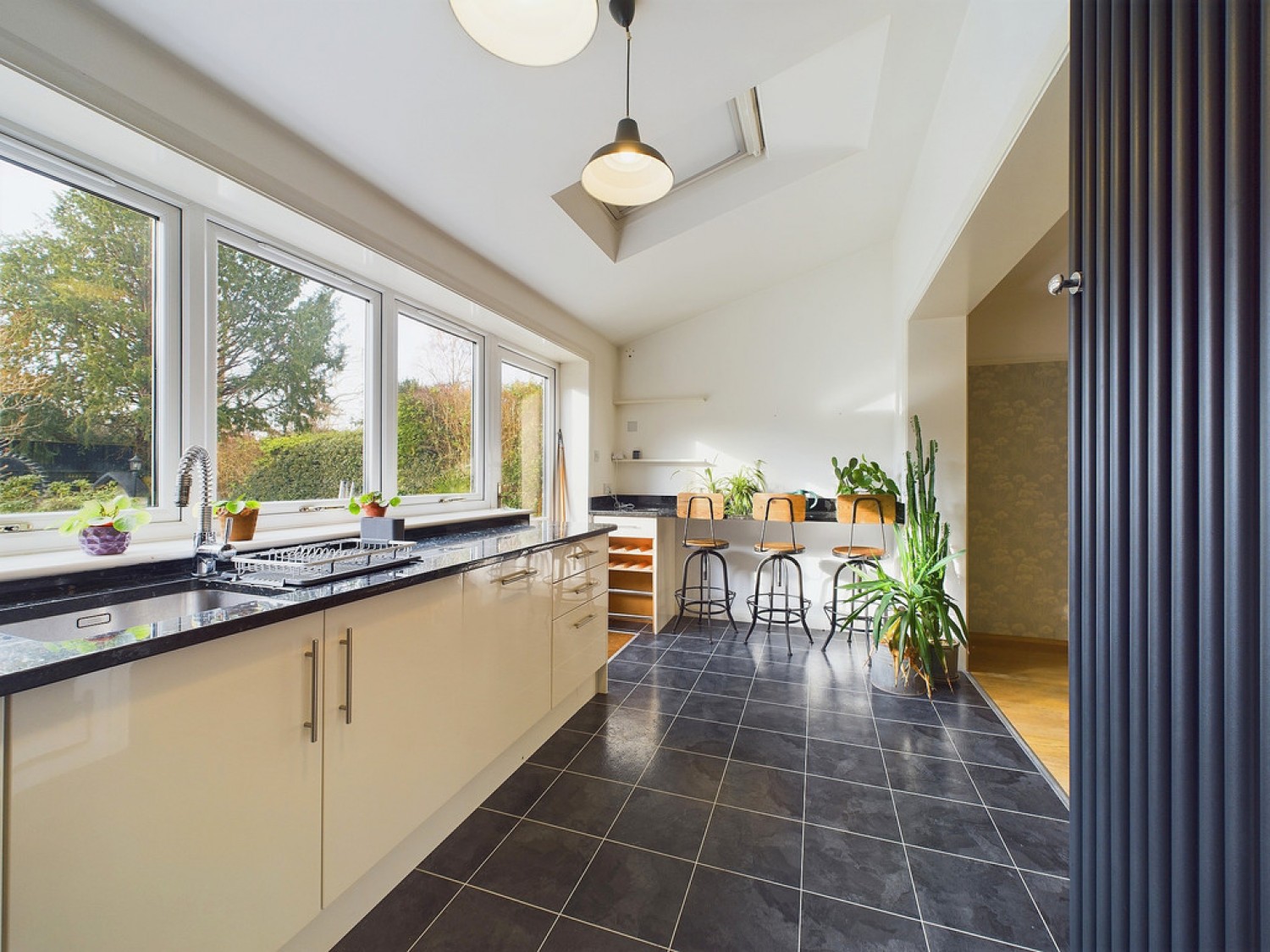 Warnham Road , Horsham