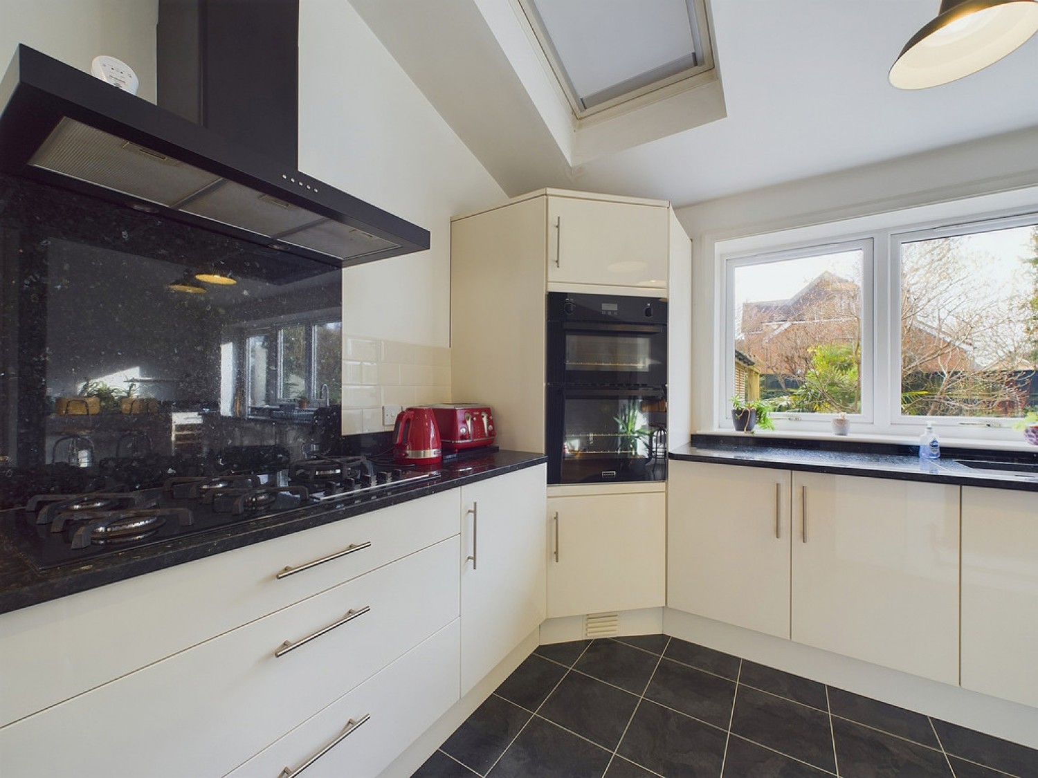 Warnham Road , Horsham