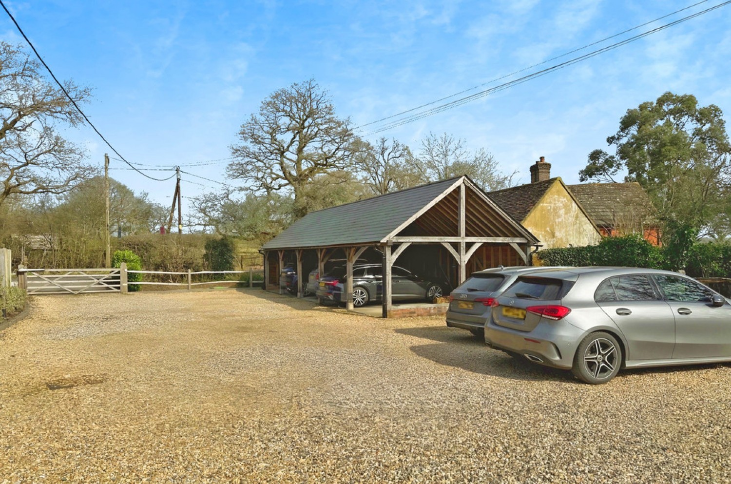 Old Park Mews, Horsham Road