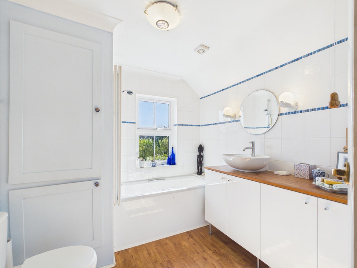 Purton Road, Horsham