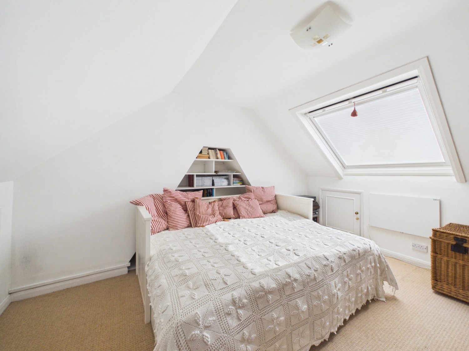 3 bedroom House for Sale Purton Road, Horsham