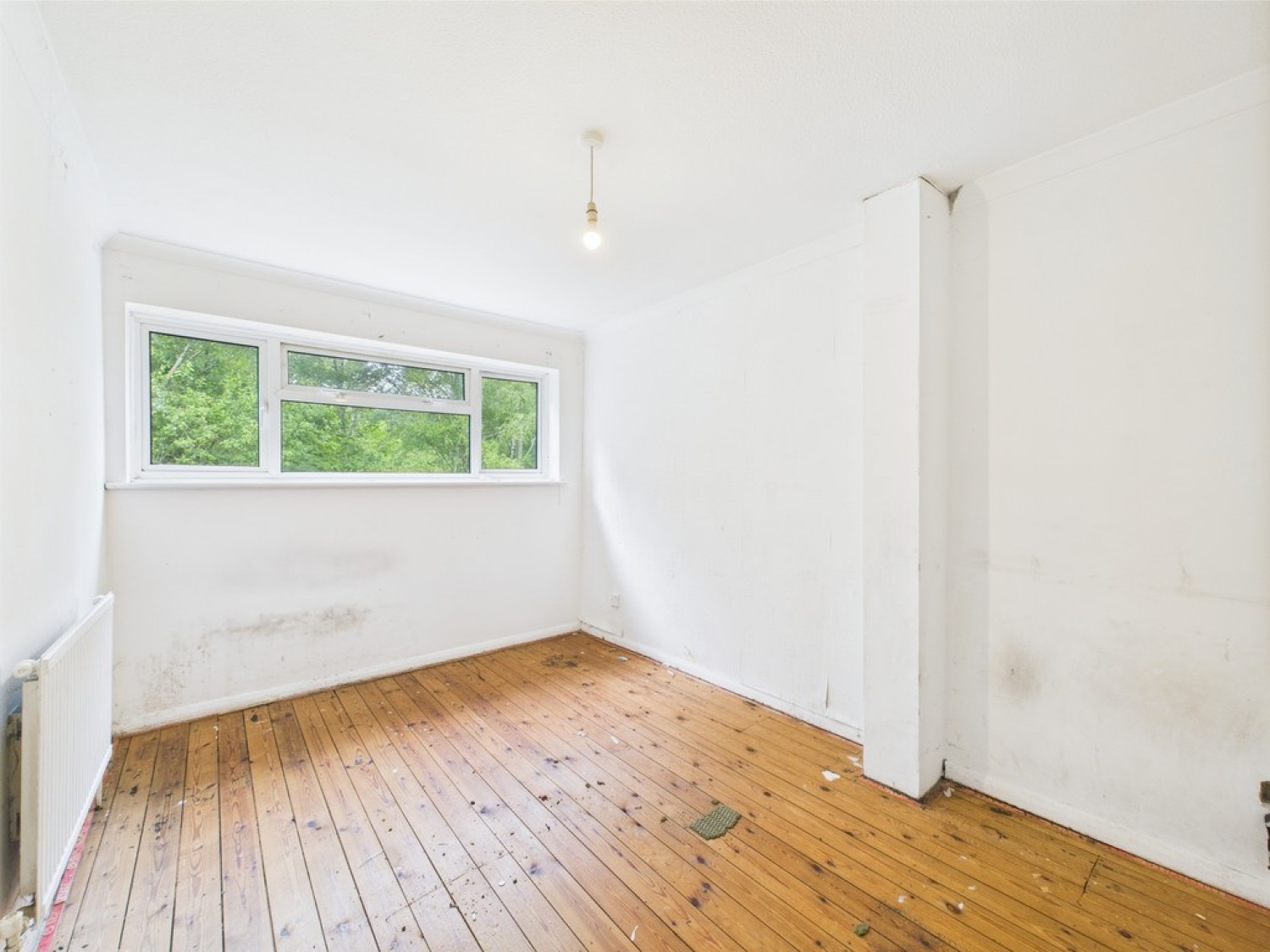 3 bedroom House in Seaford Road, Broadfield