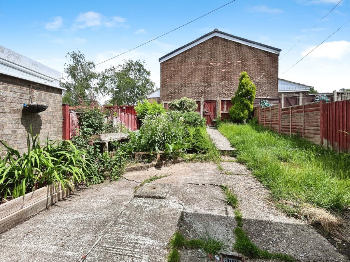 Seaford Road, Broadfield