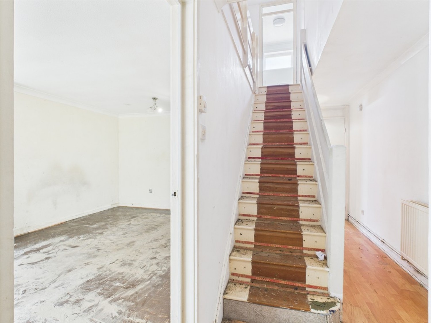 3 bedroom House in Seaford Road, Broadfield