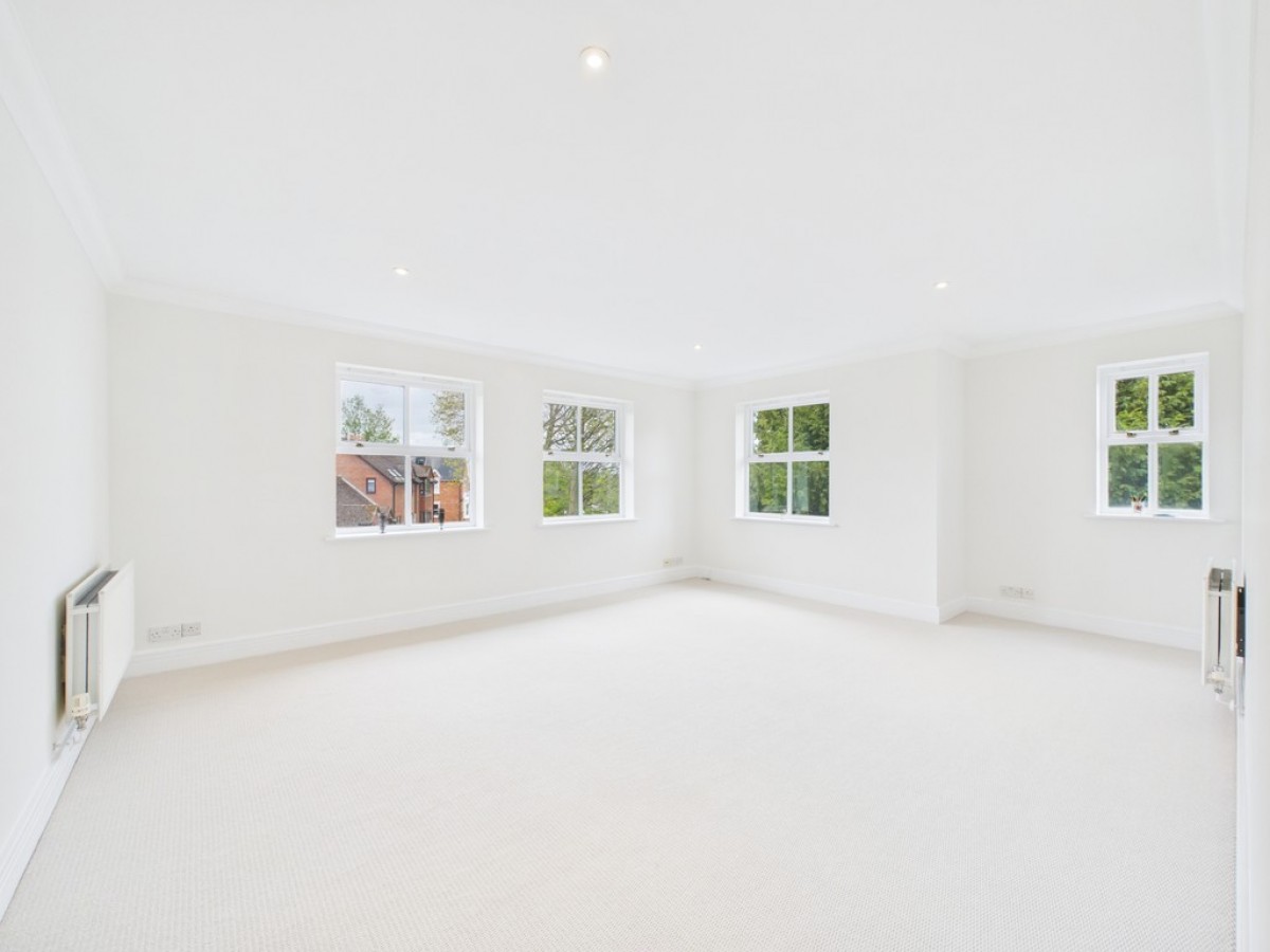 Wimblehurst Road, Horsham