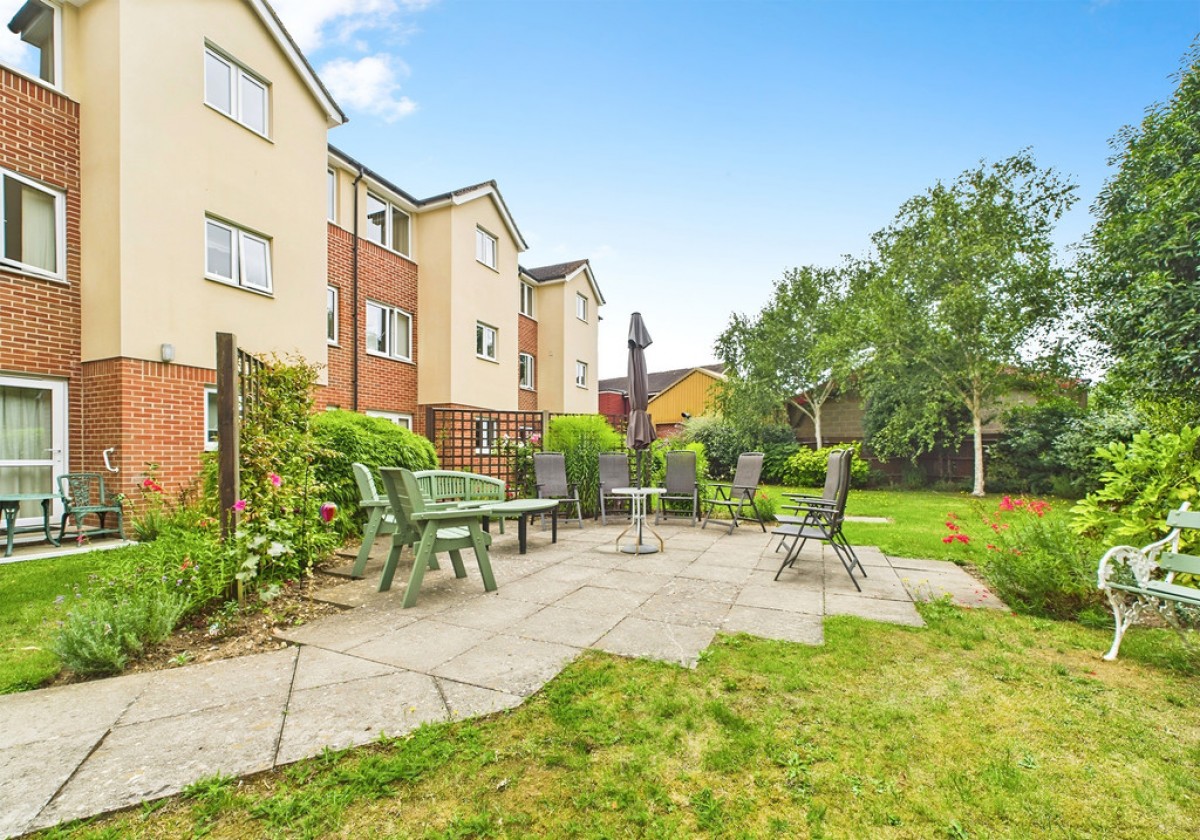 Wakefield Court , Blackbridge Lane