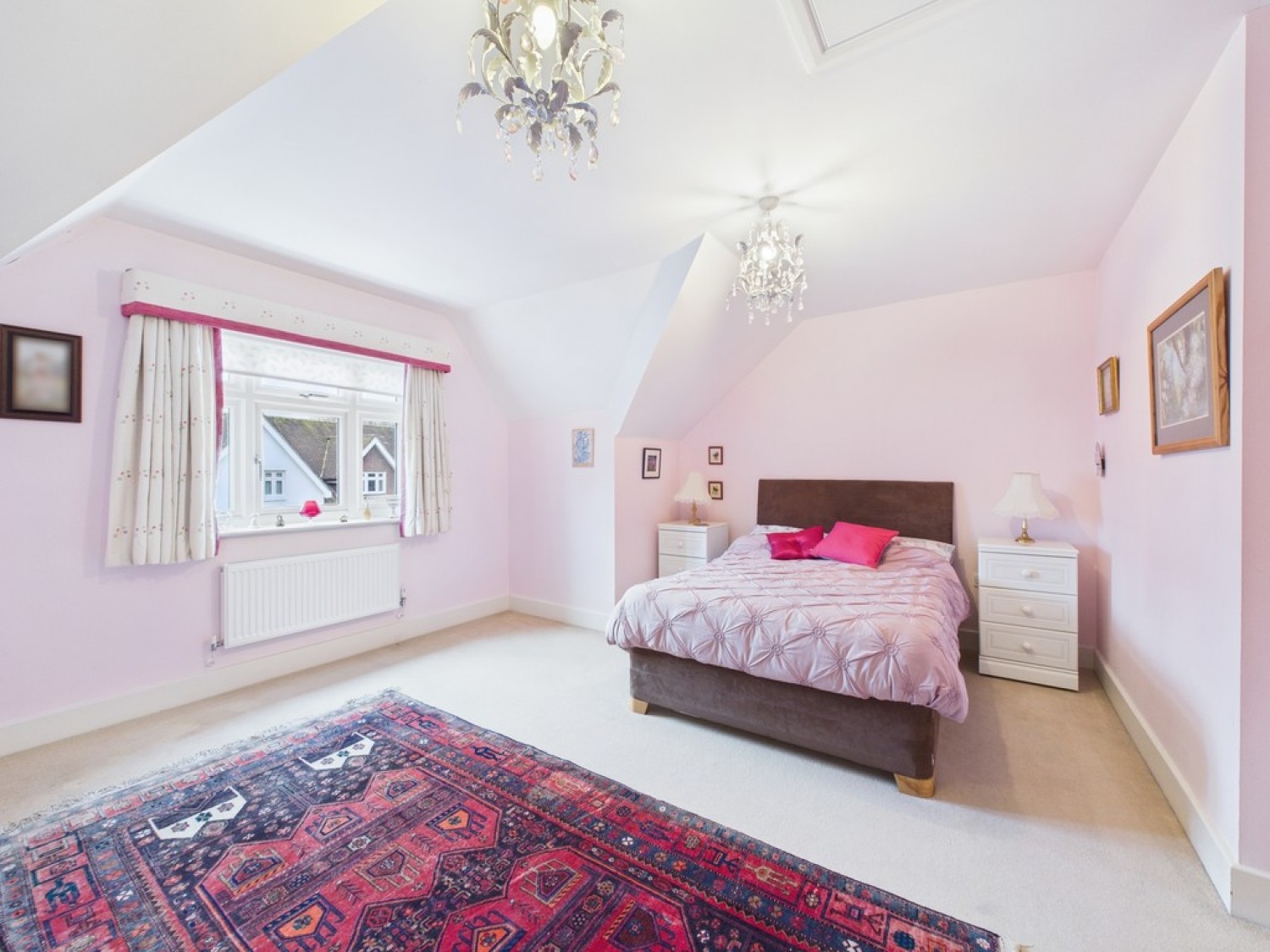 Black Horse Way, Horsham