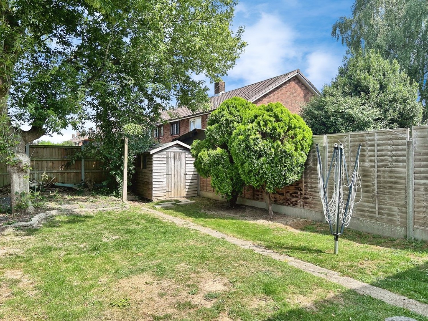 3 bedroom House in Ifield, Crawley