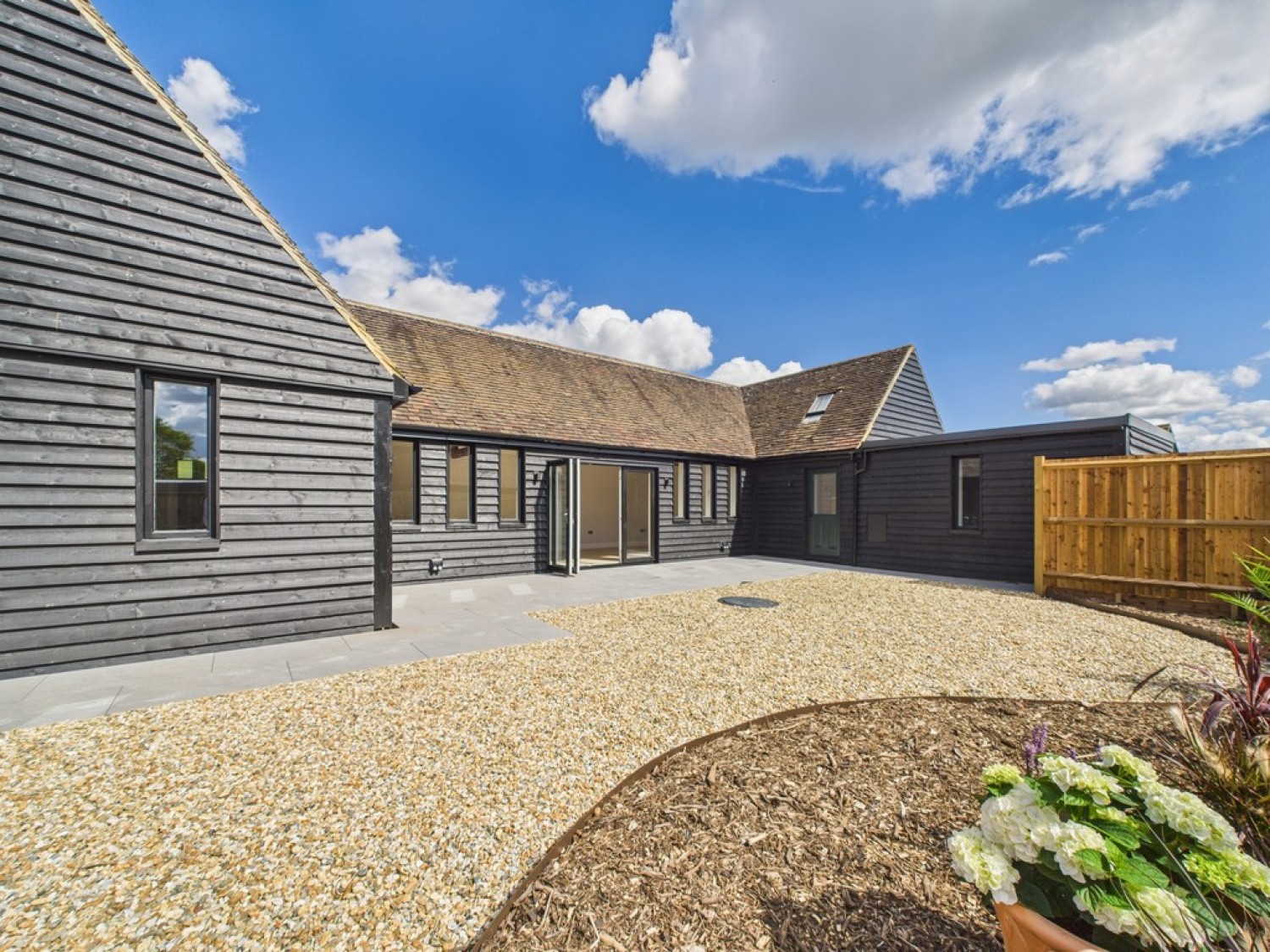 3 bedroom Bungalow for Sale Lyons Road, Slinfold