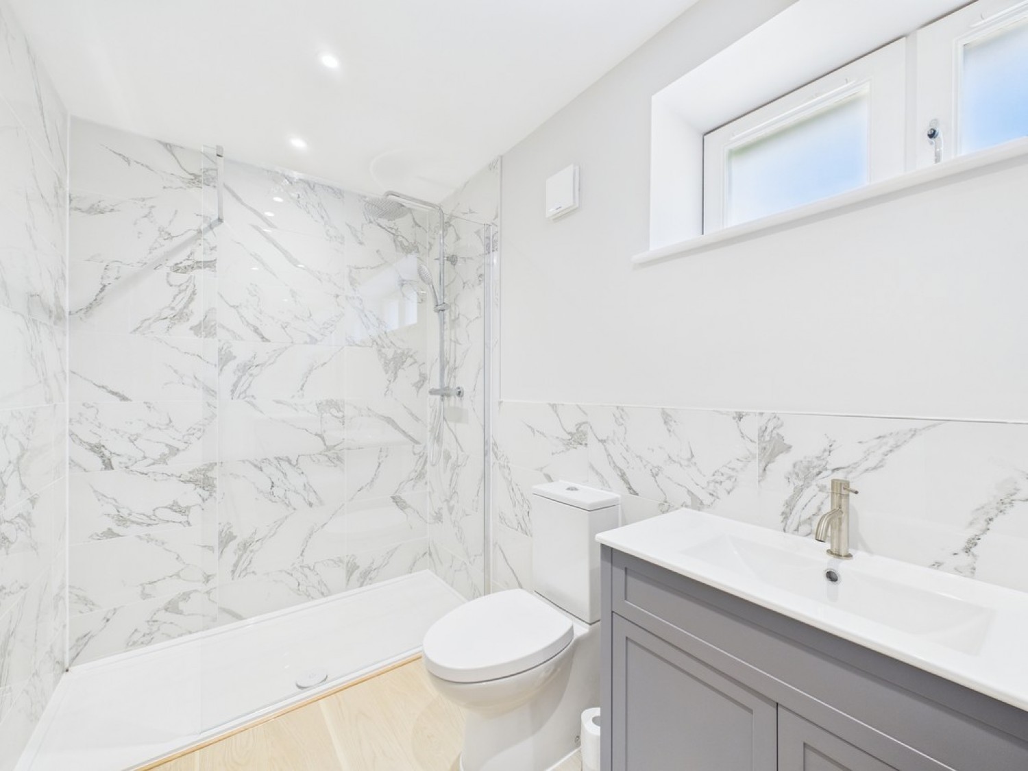 3 bedroom Bungalow for Sale Lyons Road, Slinfold
