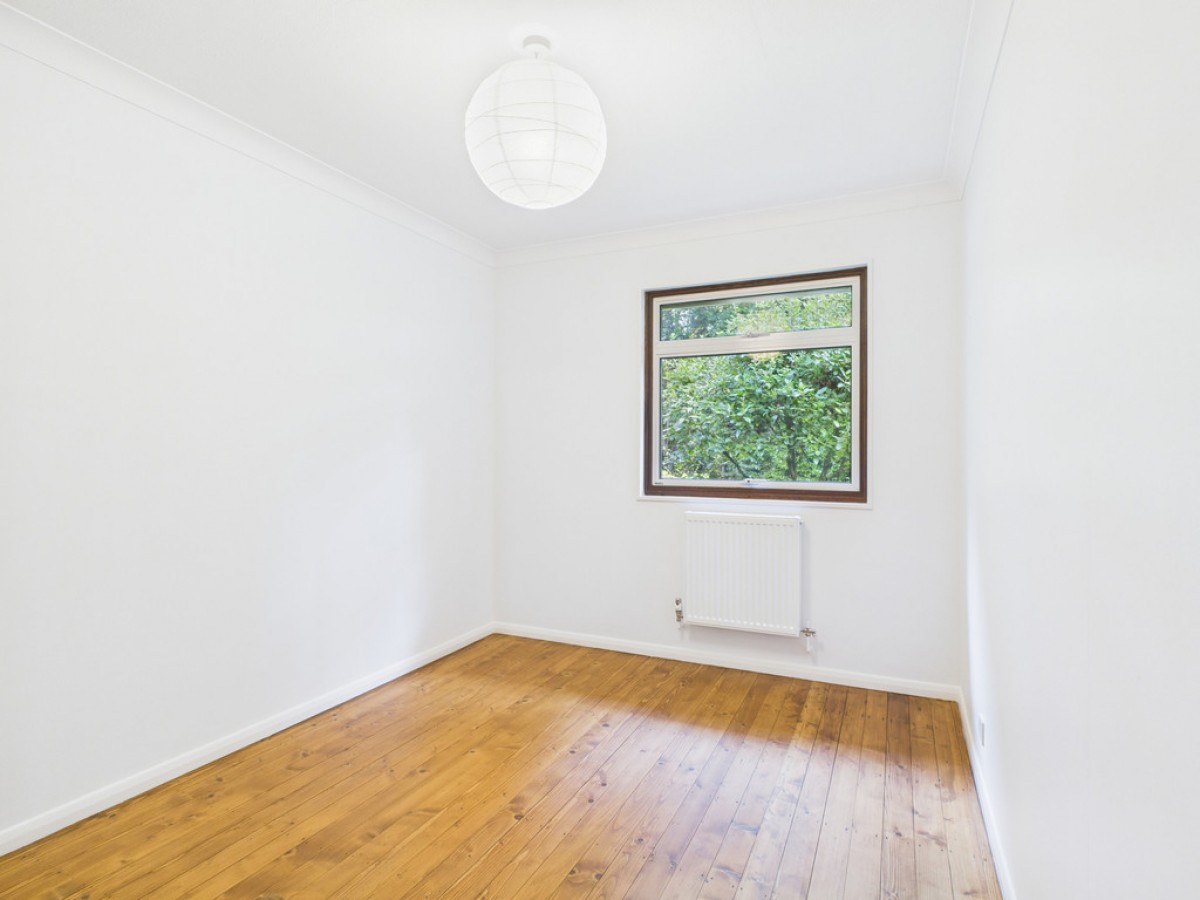 Handford Way, Lower Beeding, Horsham
