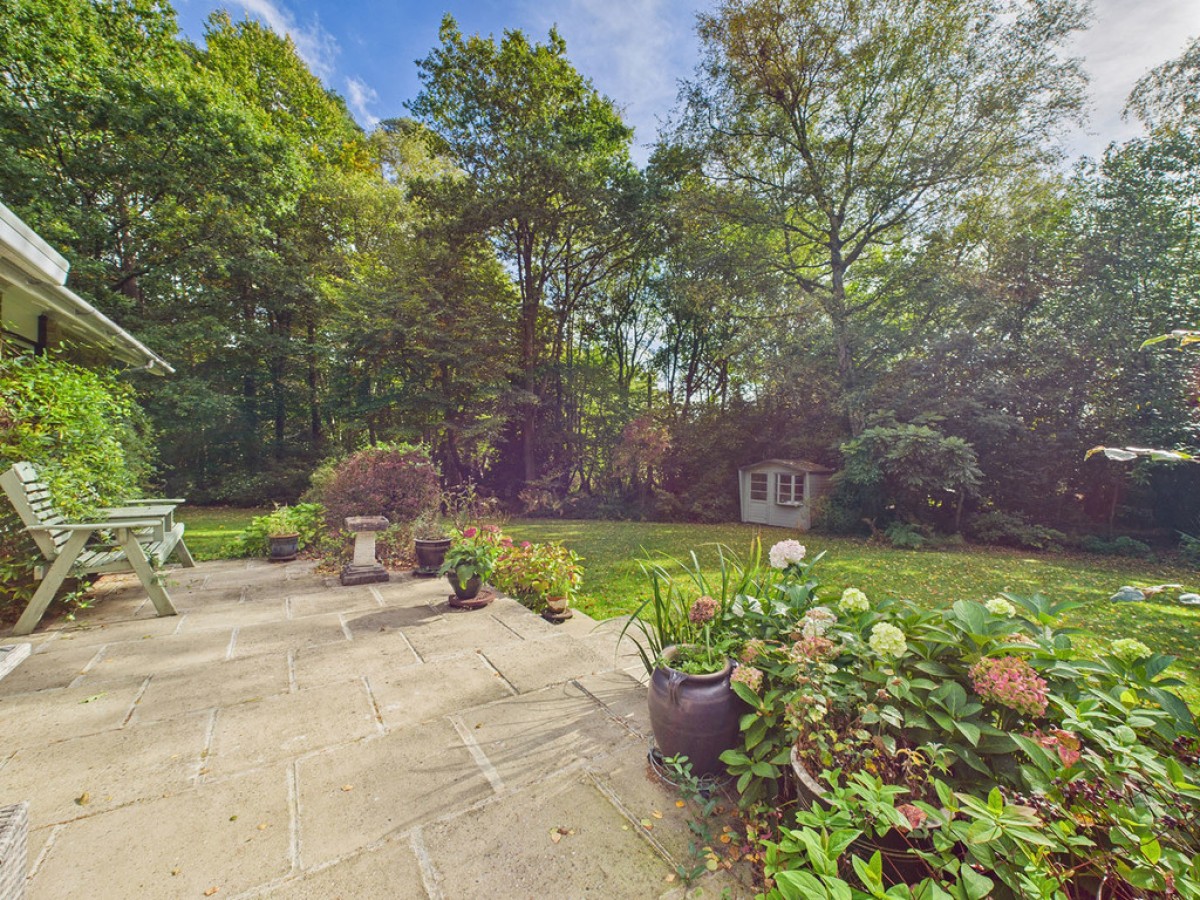 Handford Way, Lower Beeding, Horsham