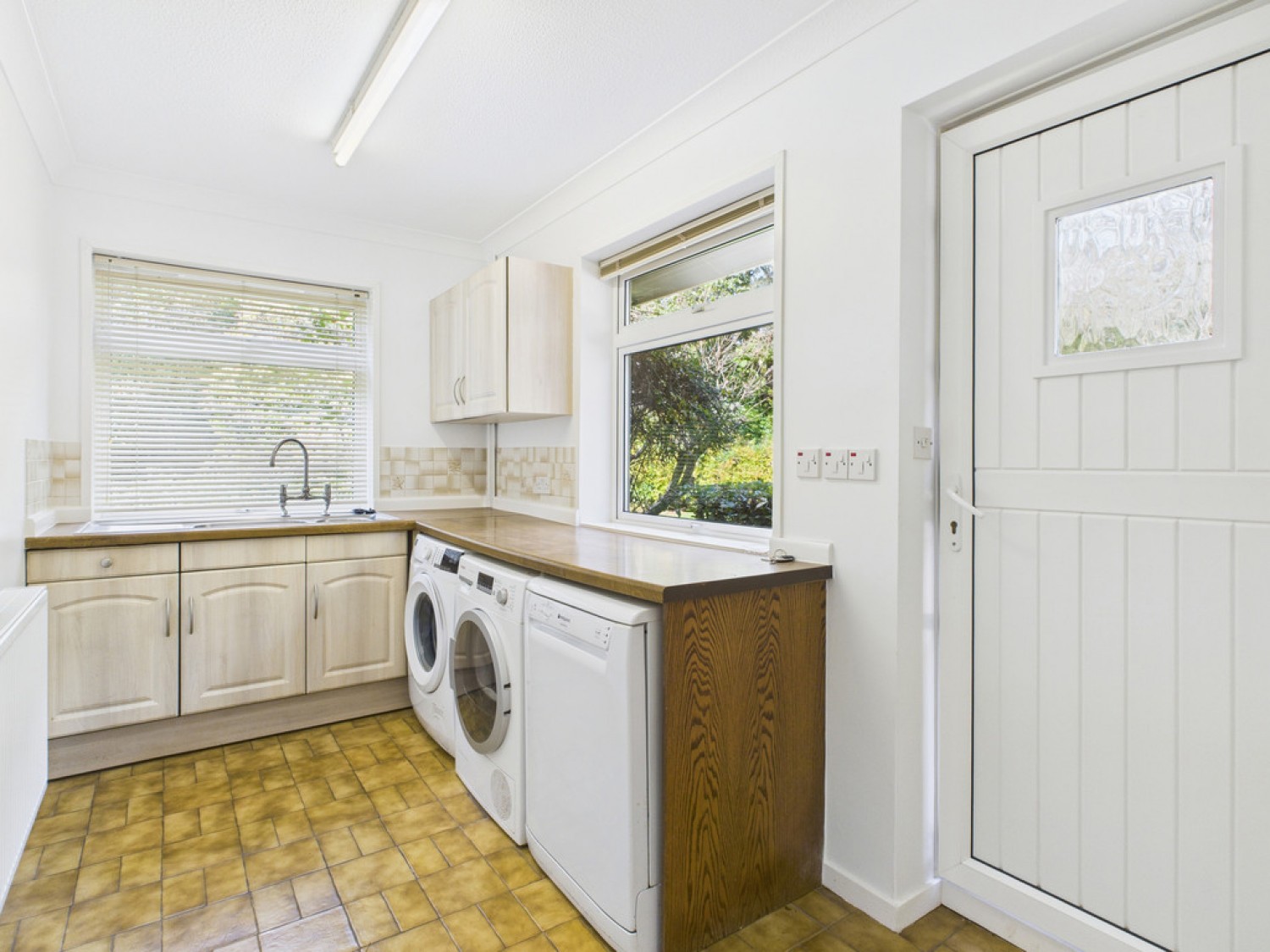 Handford Way, Lower Beeding, Horsham
