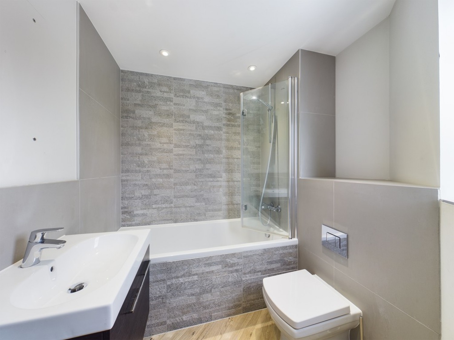 2 bedroom Flat in Precision Court, Horsham