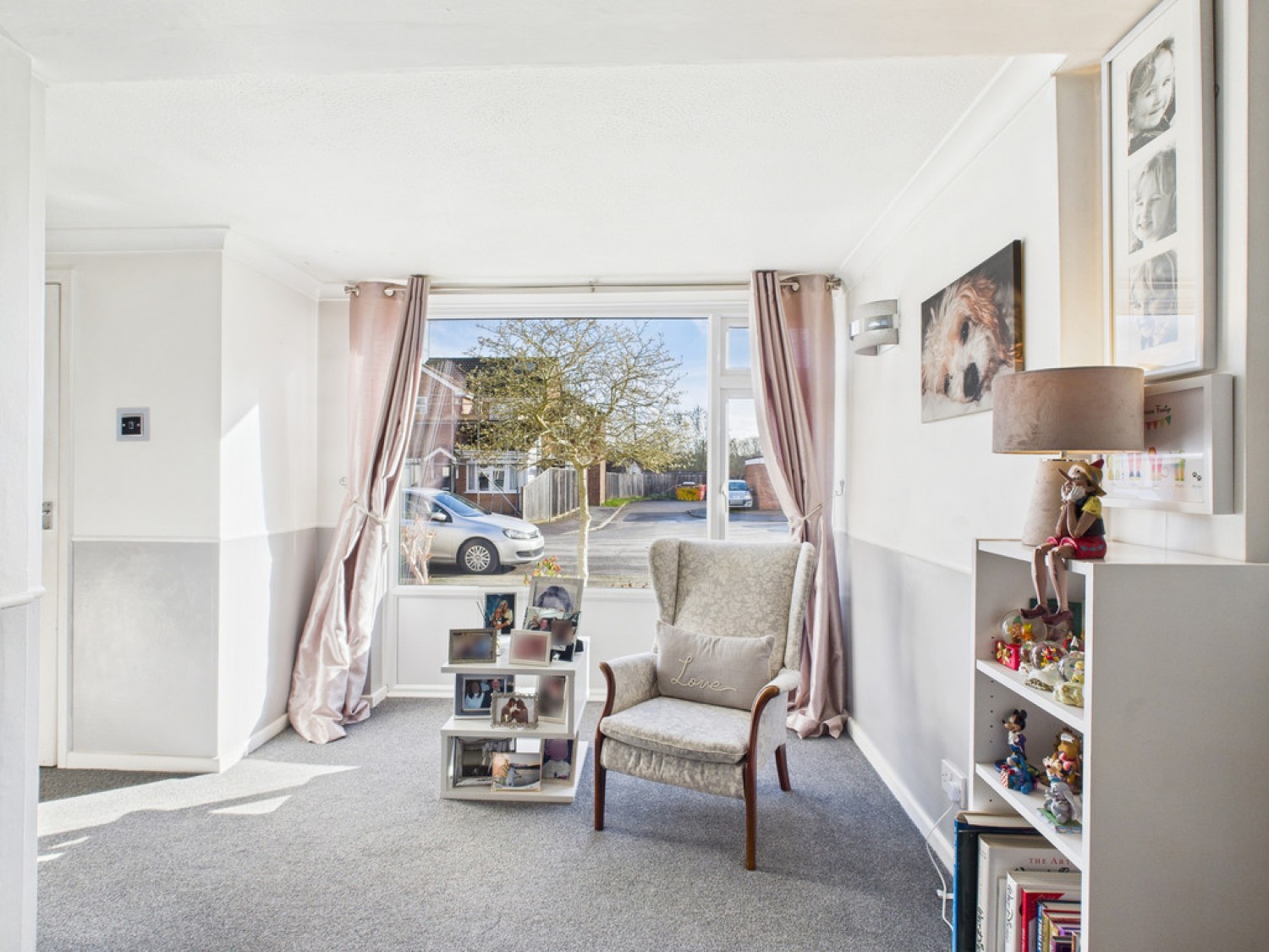 3 bedroom House for Sale Smugglers Way, Barns Green