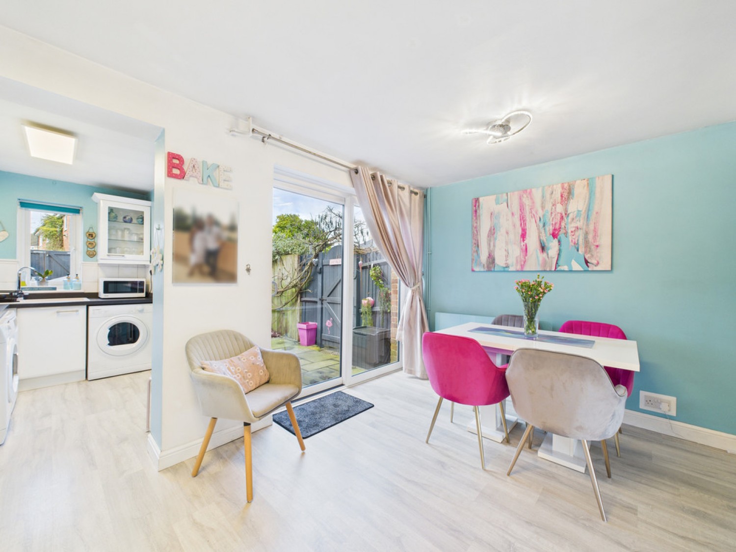 3 bedroom House for Sale Smugglers Way, Barns Green