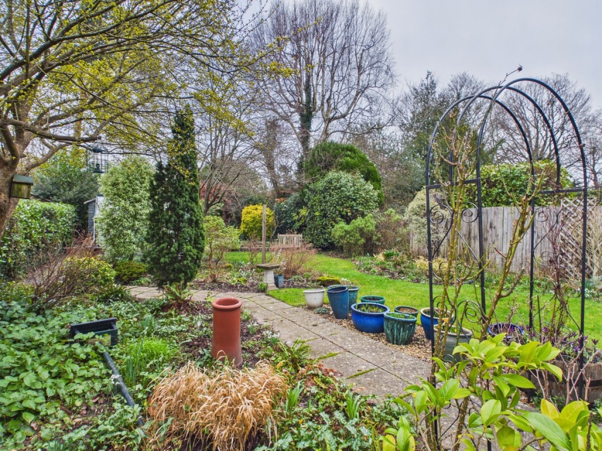 Park Way, Pound Hill, Crawley