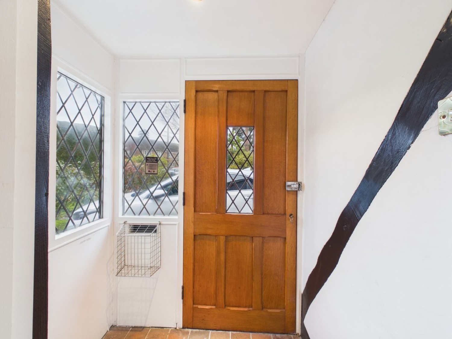 4 bedroom Bungalow in Park Way, Pound Hill, Crawley