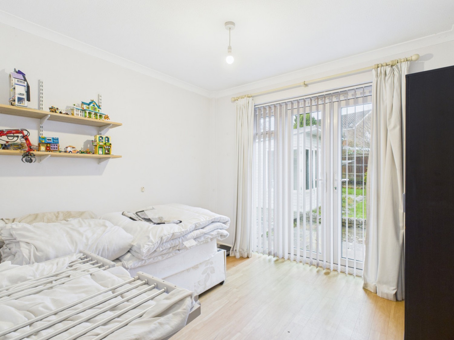 2 bedroom Bungalow for Sale Amberley Close, Horsham