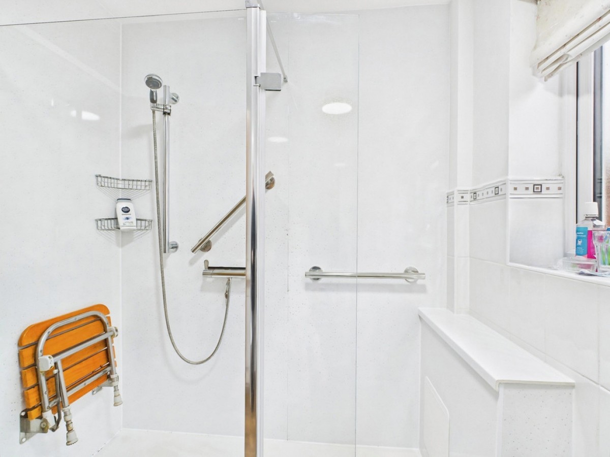 Amberley Close, Horsham