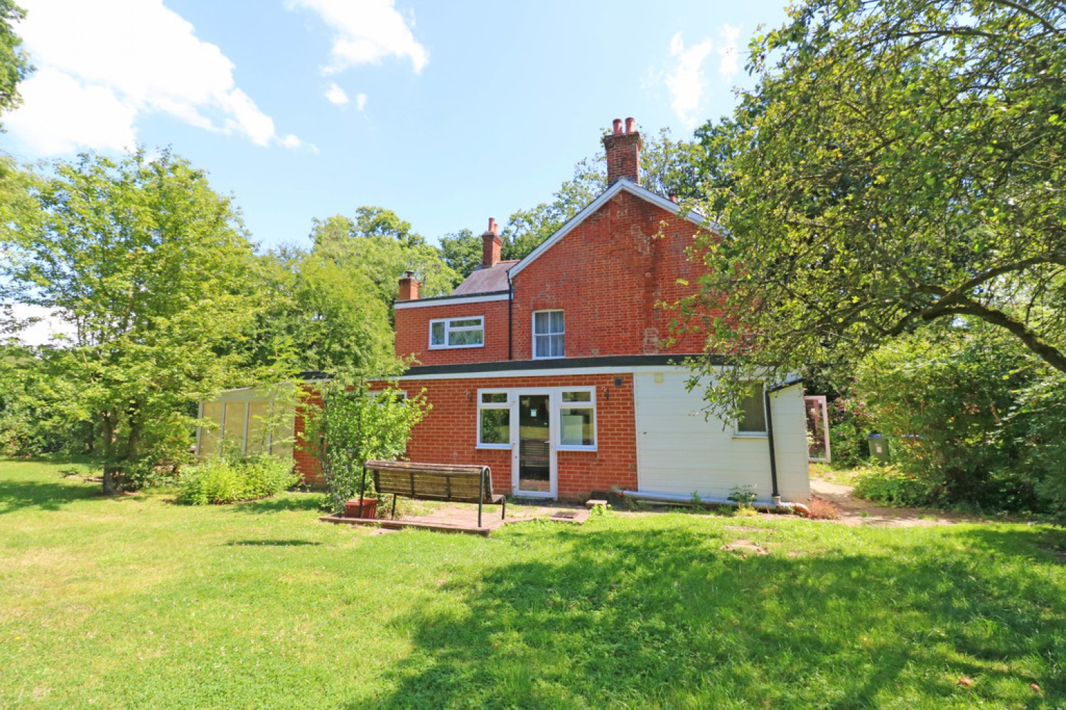 8 bedroom House for Sale Ifield Wood, West Sussex