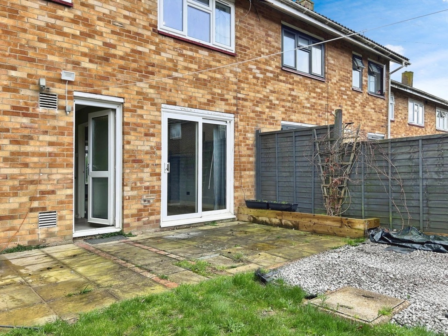 3 bedroom House in Southgate, Crawley