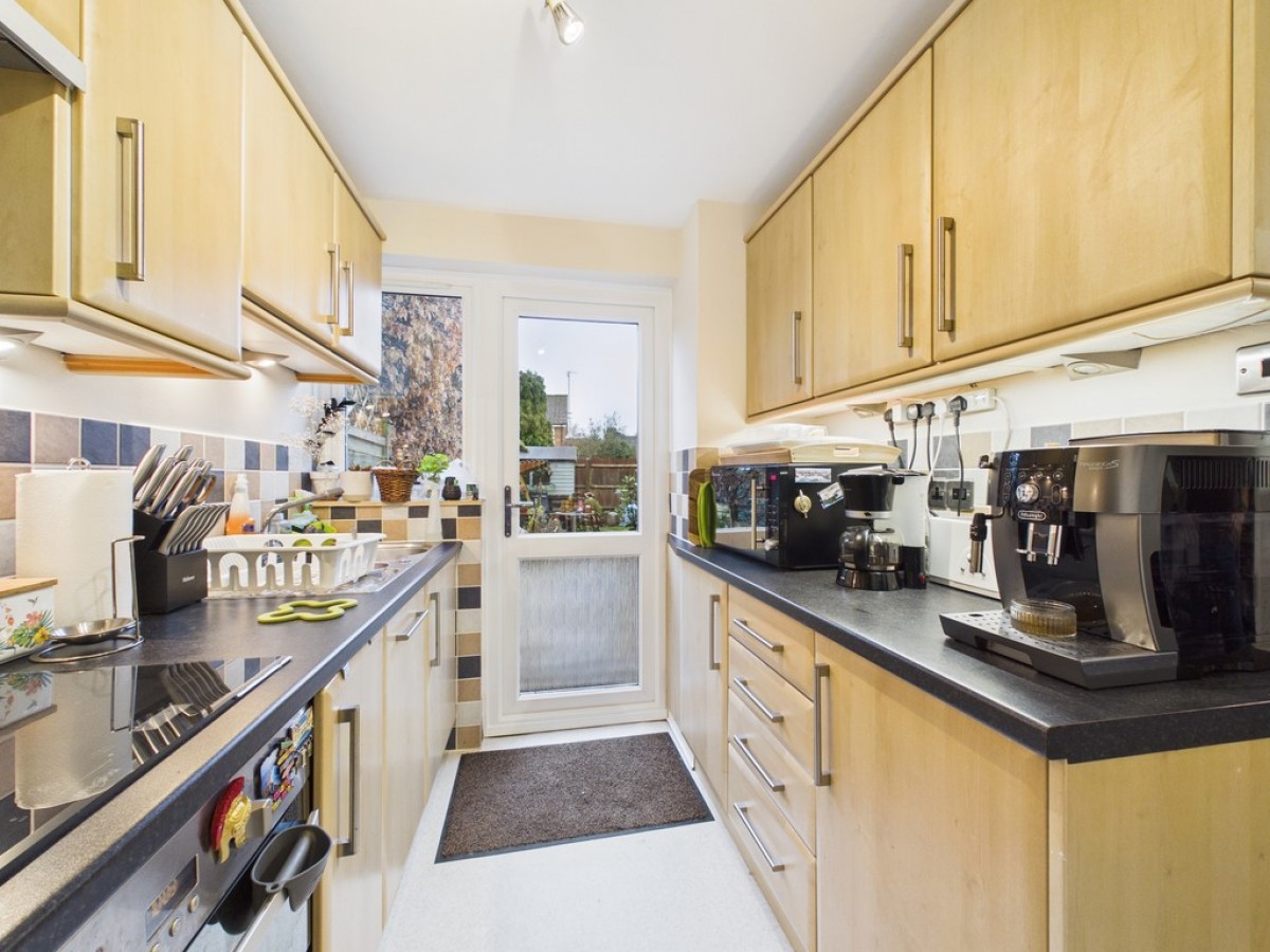 Finians Field , Barns Green