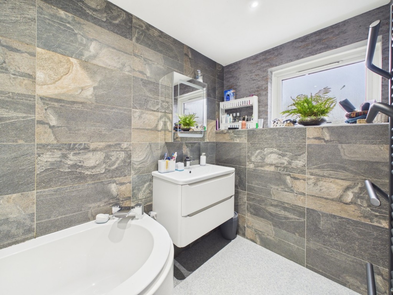 3 bedroom House for Sale Finians Field , Barns Green