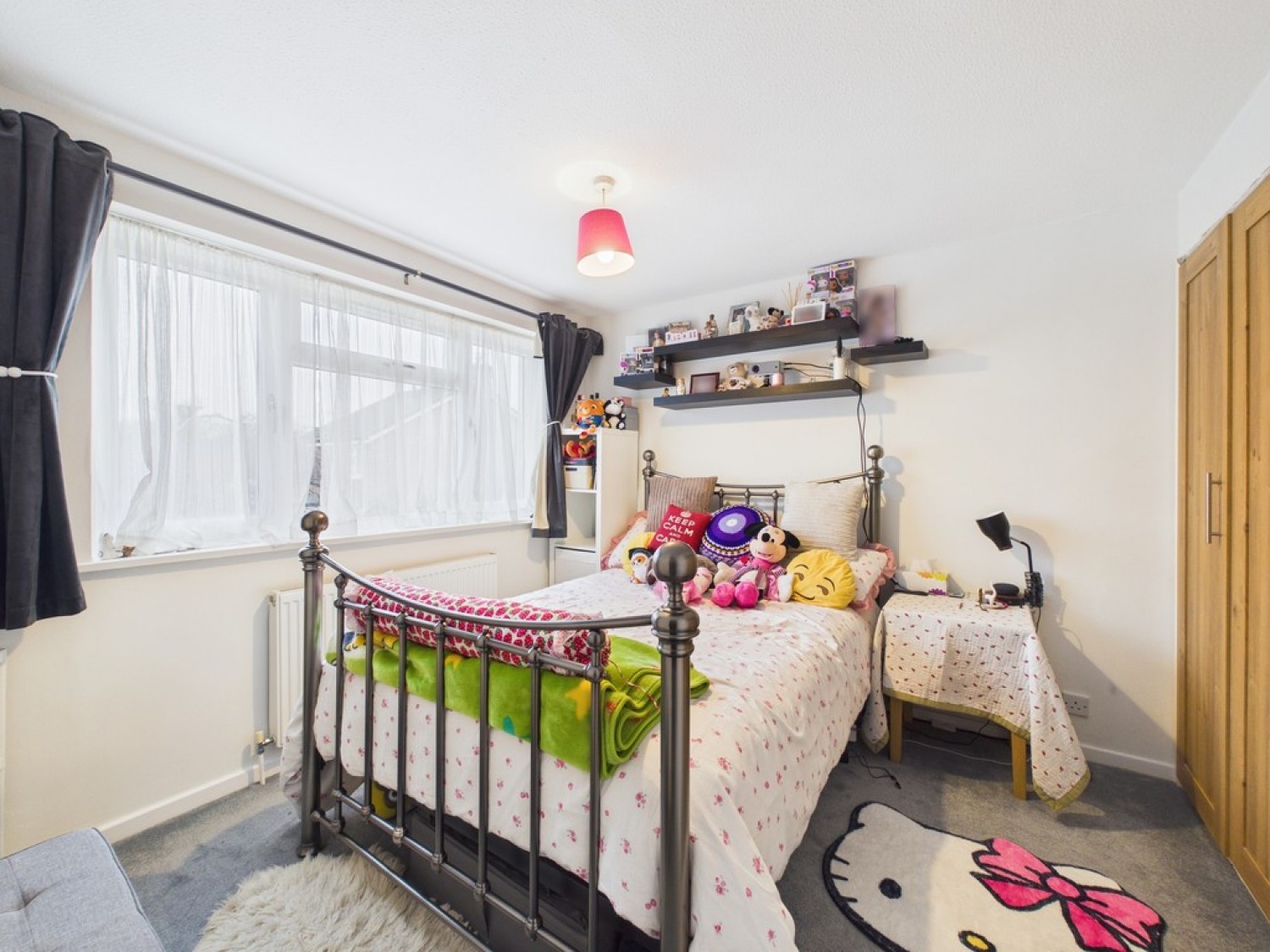 3 bedroom House for Sale Finians Field , Barns Green