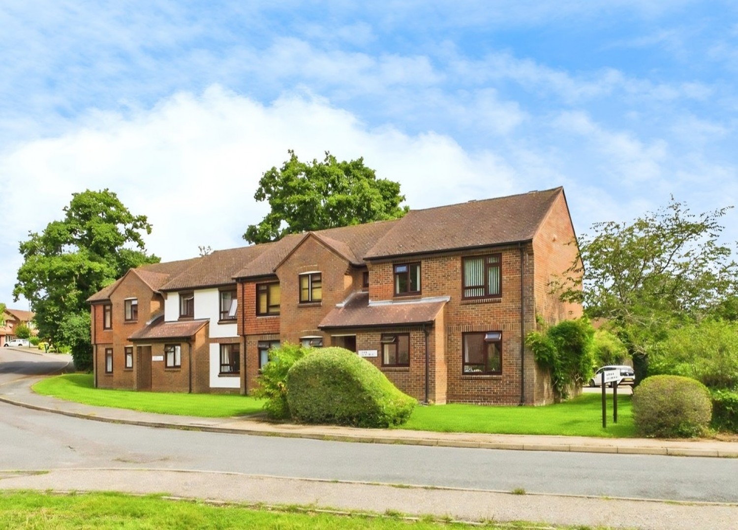 1 bedroom Flat for Letting Gorringes Brook, Horsham