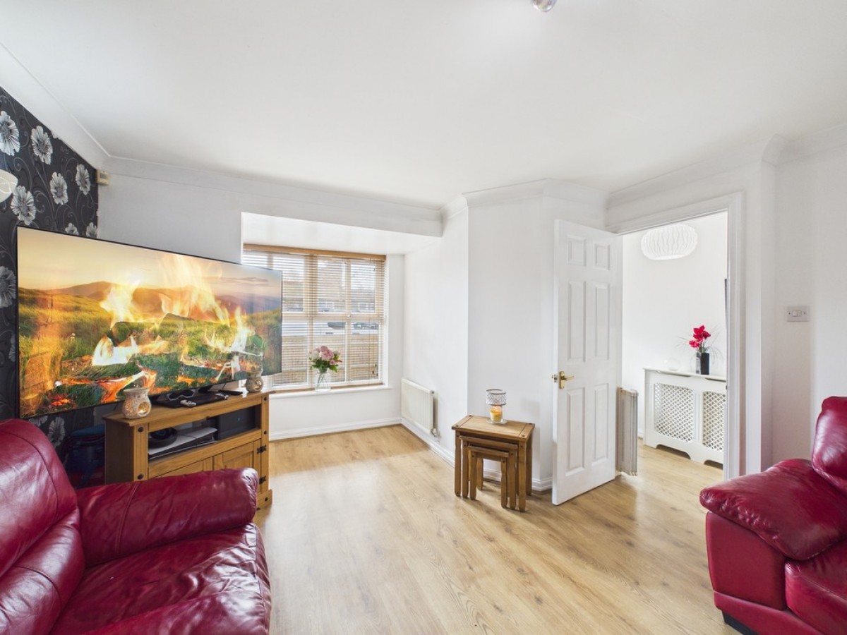 Gales Drive , Three Bridges, Crawley