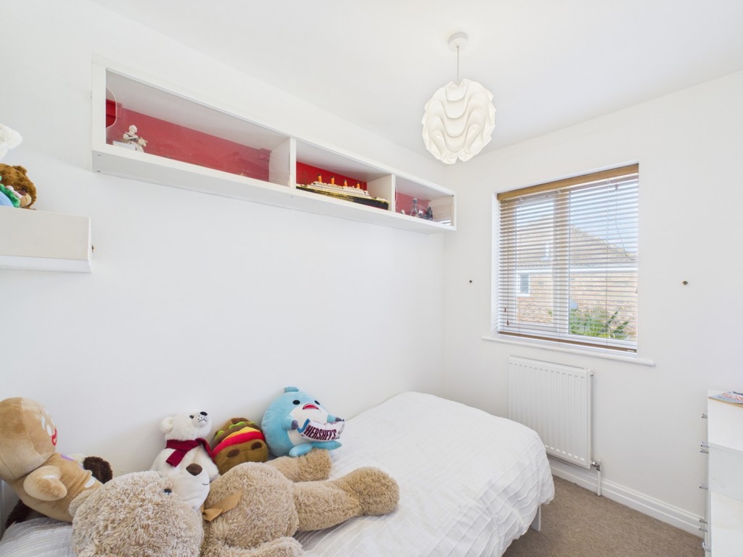 3 bedroom House for Sale Gales Drive , Three Bridges, Crawley