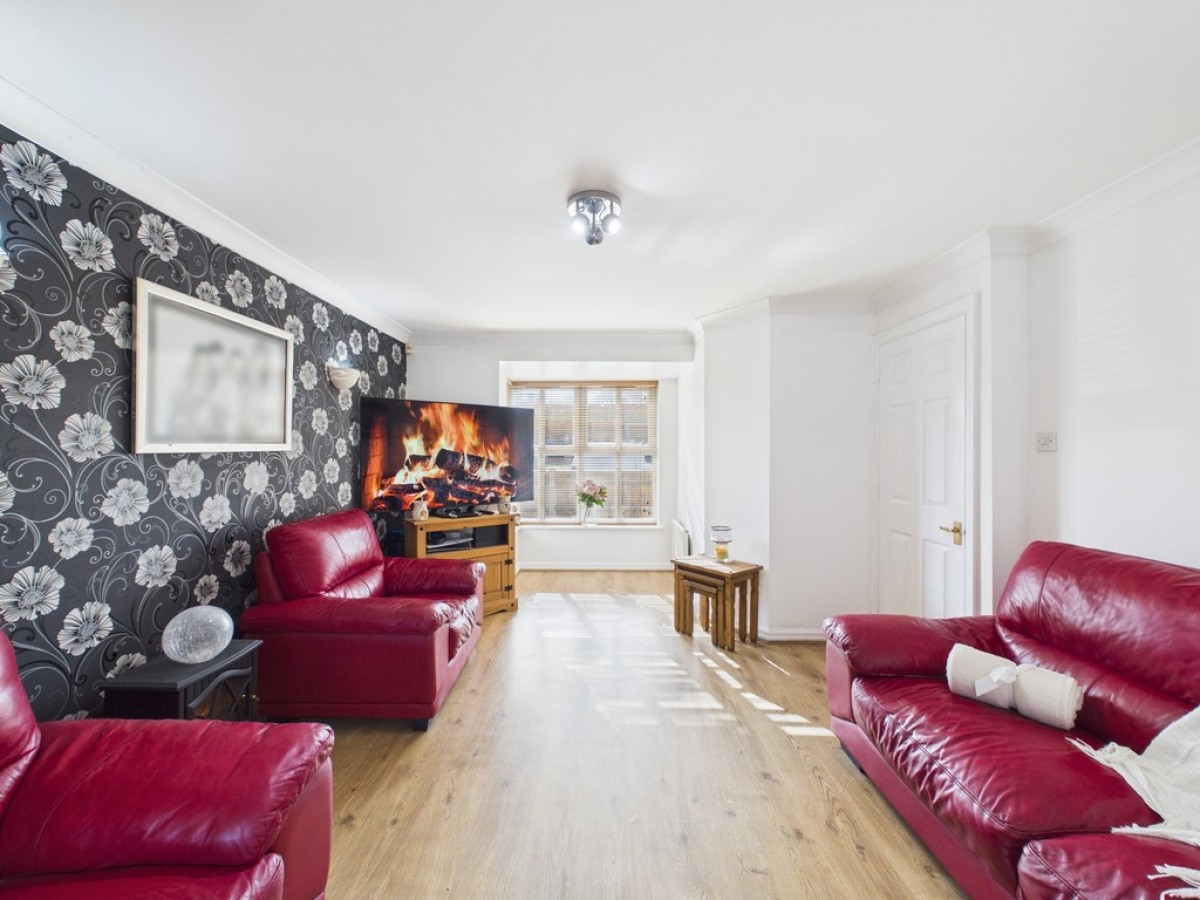 Gales Drive , Three Bridges, Crawley