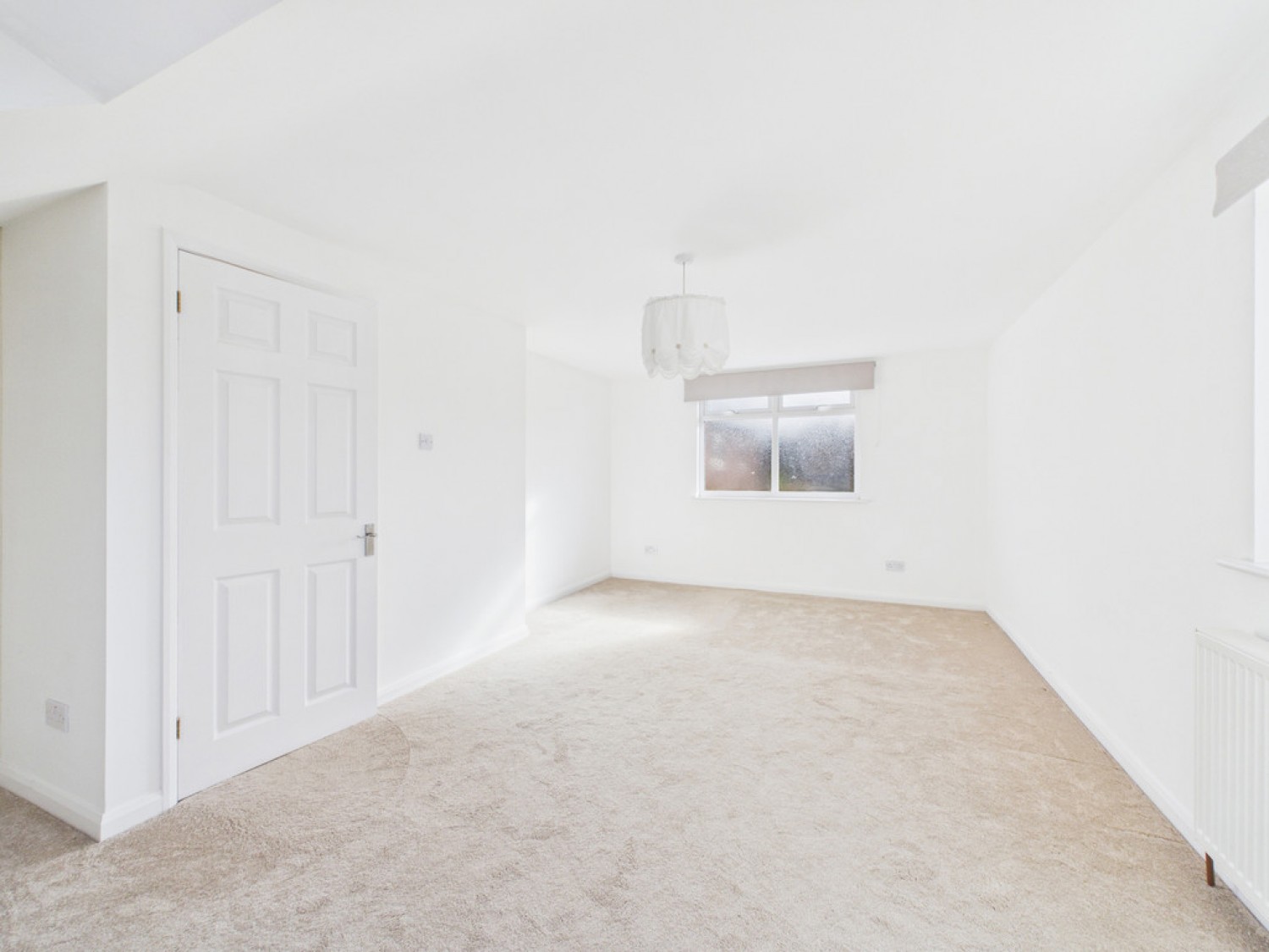 3 bedroom Bungalow for Sale Agate Lane , Horsham