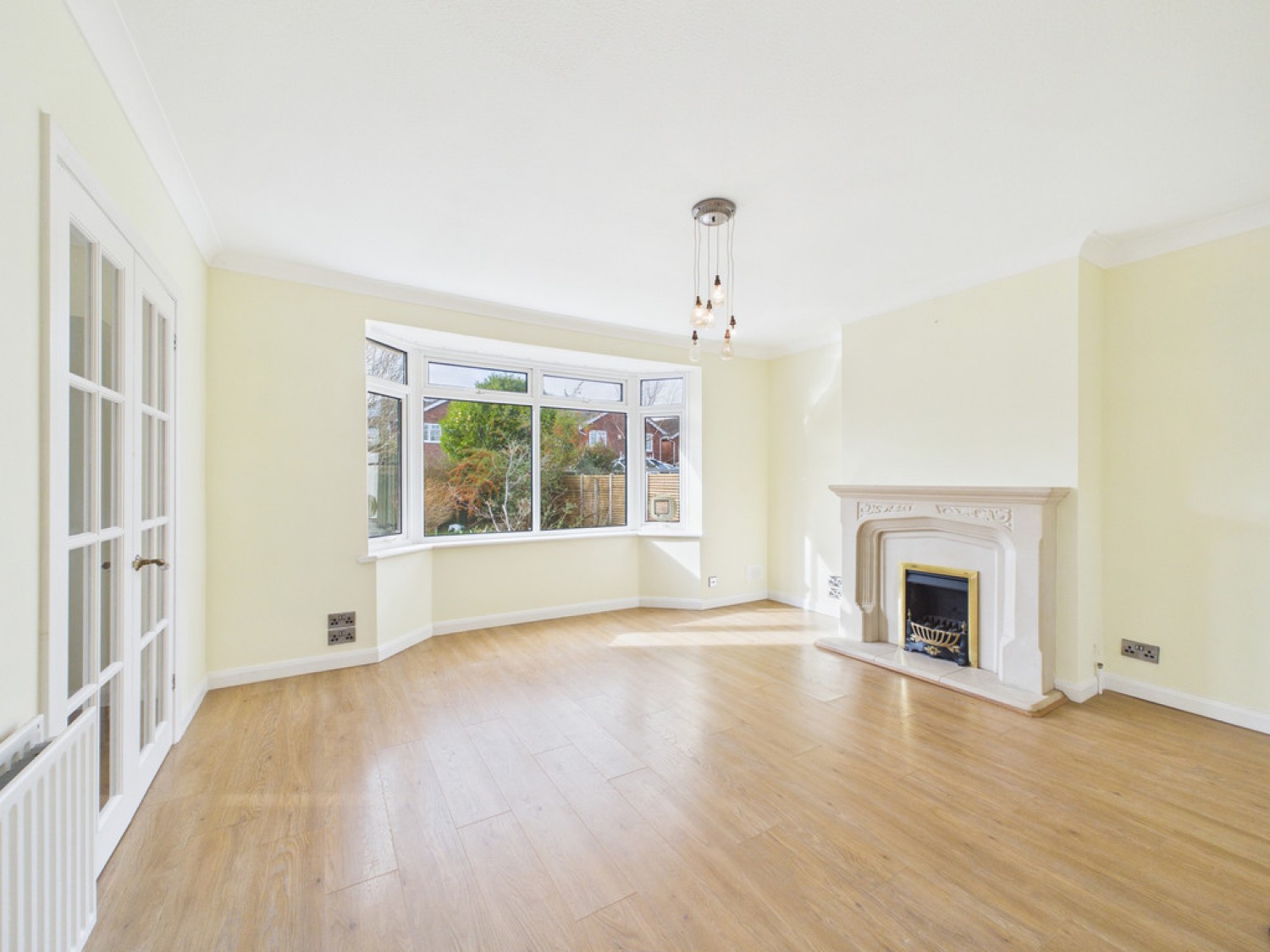 3 bedroom Bungalow for Sale Agate Lane , Horsham