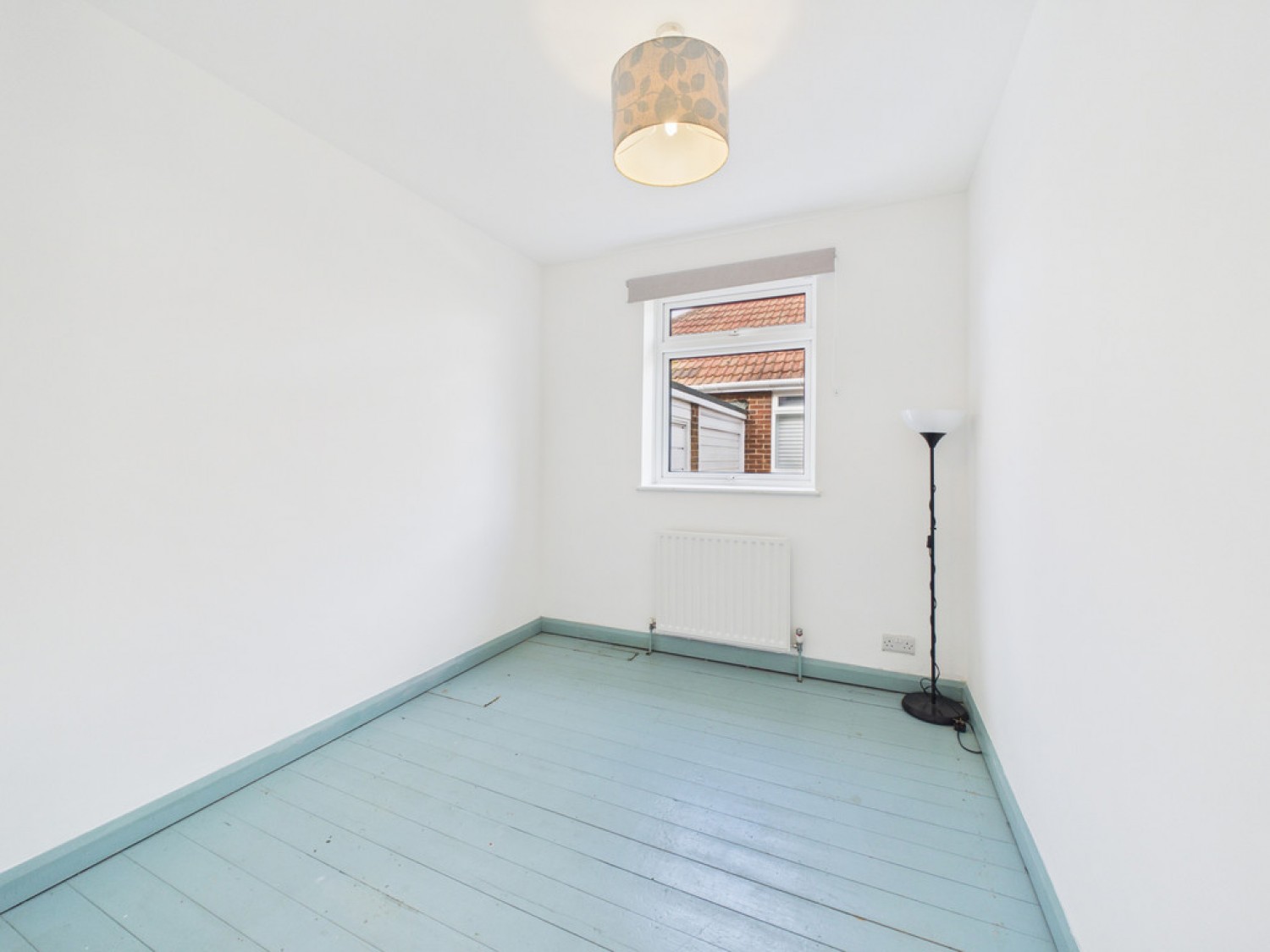 3 bedroom Bungalow for Sale Agate Lane , Horsham