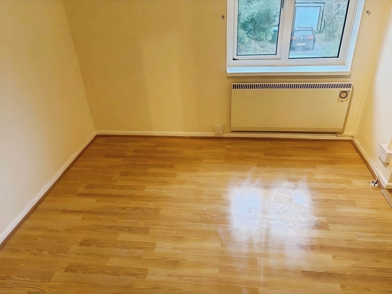 1 bedroom Flat for Letting Gaggle Wood, Mannings Heath