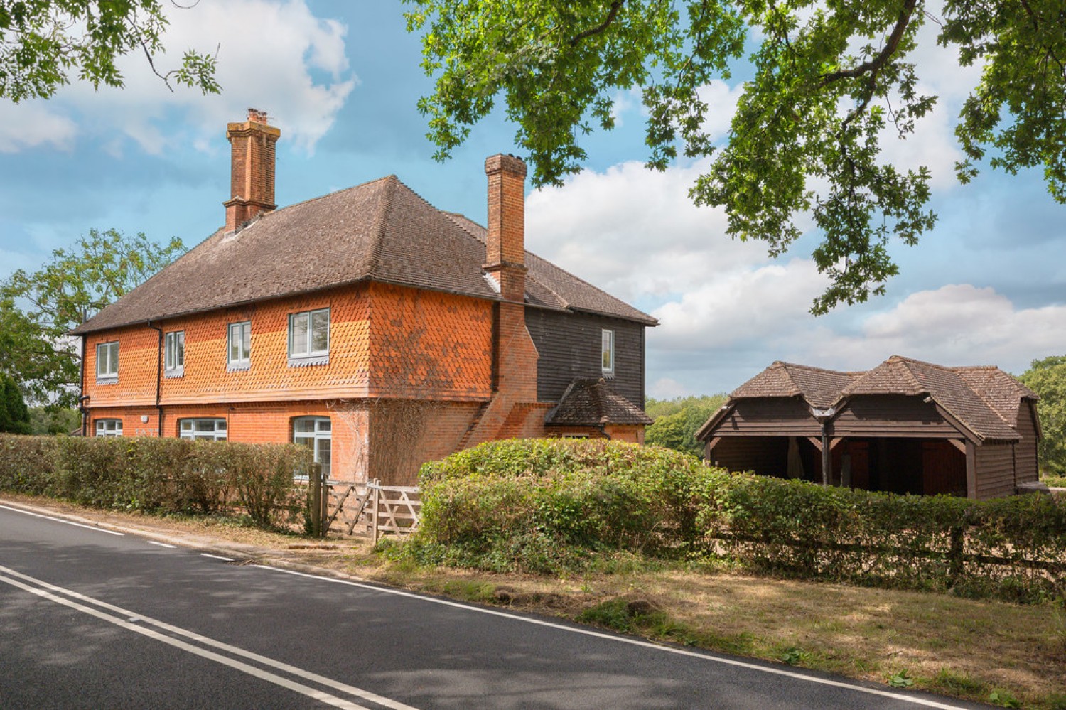 6 bedroom House for Sale Marches Road, Warnham