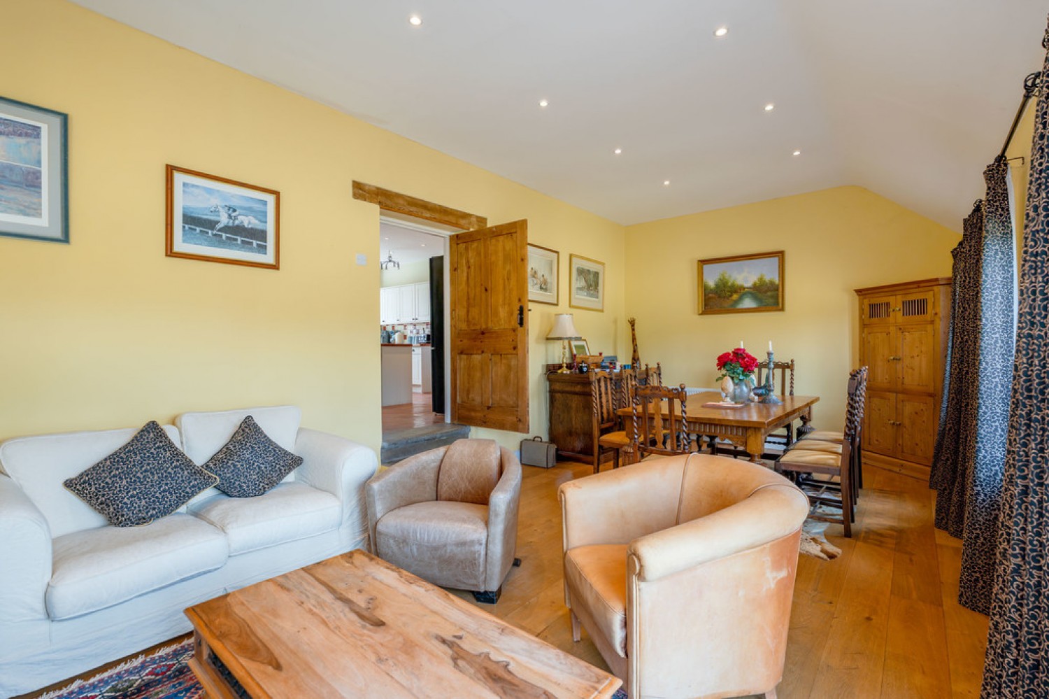 6 bedroom House for Sale Marches Road, Warnham