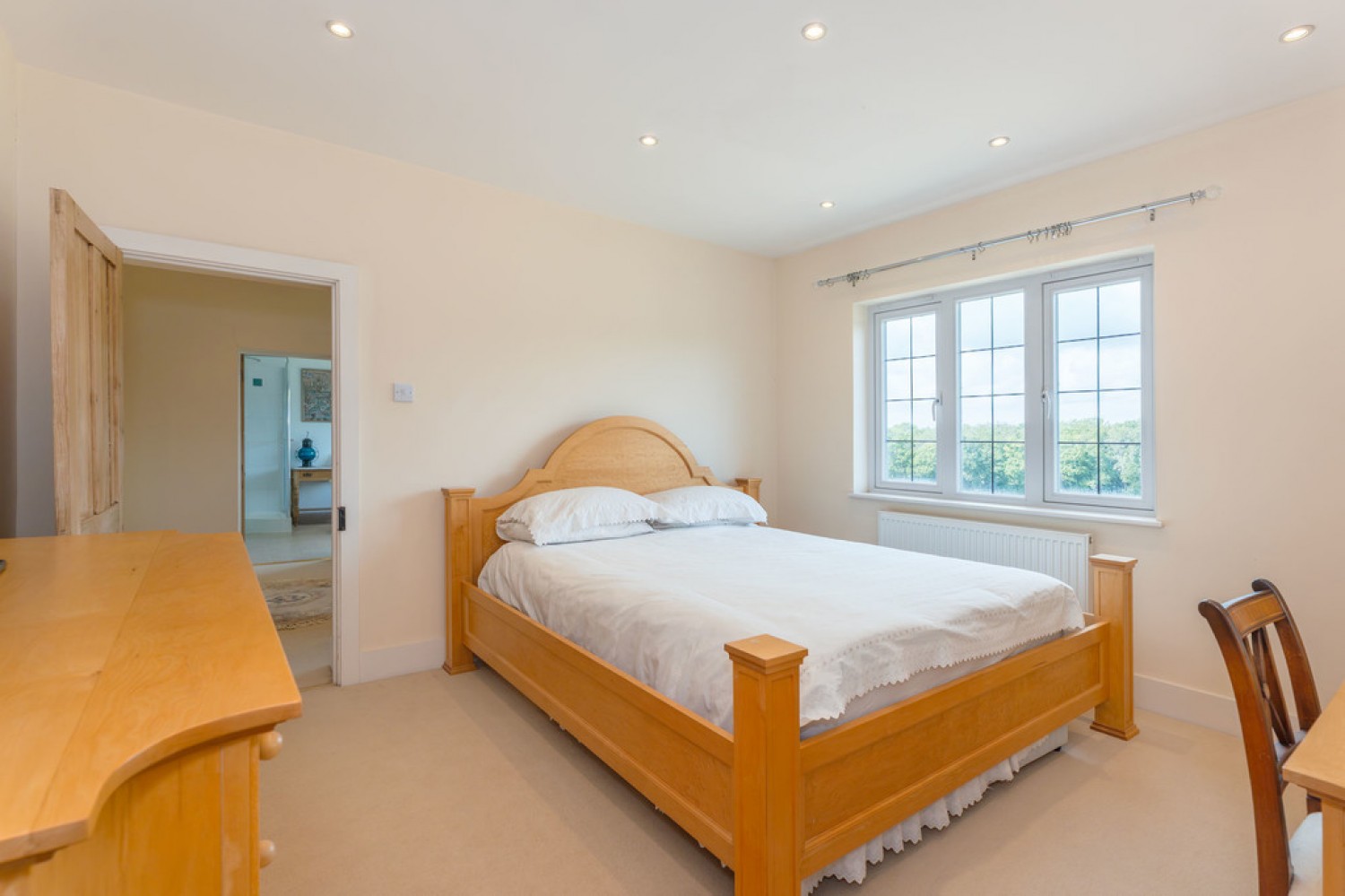 6 bedroom House for Sale Marches Road, Warnham