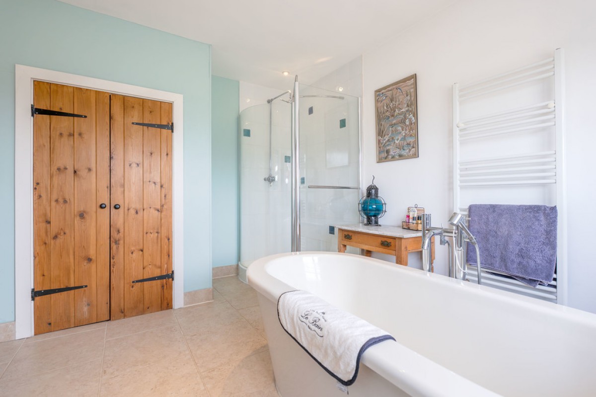 Marches Road, Warnham