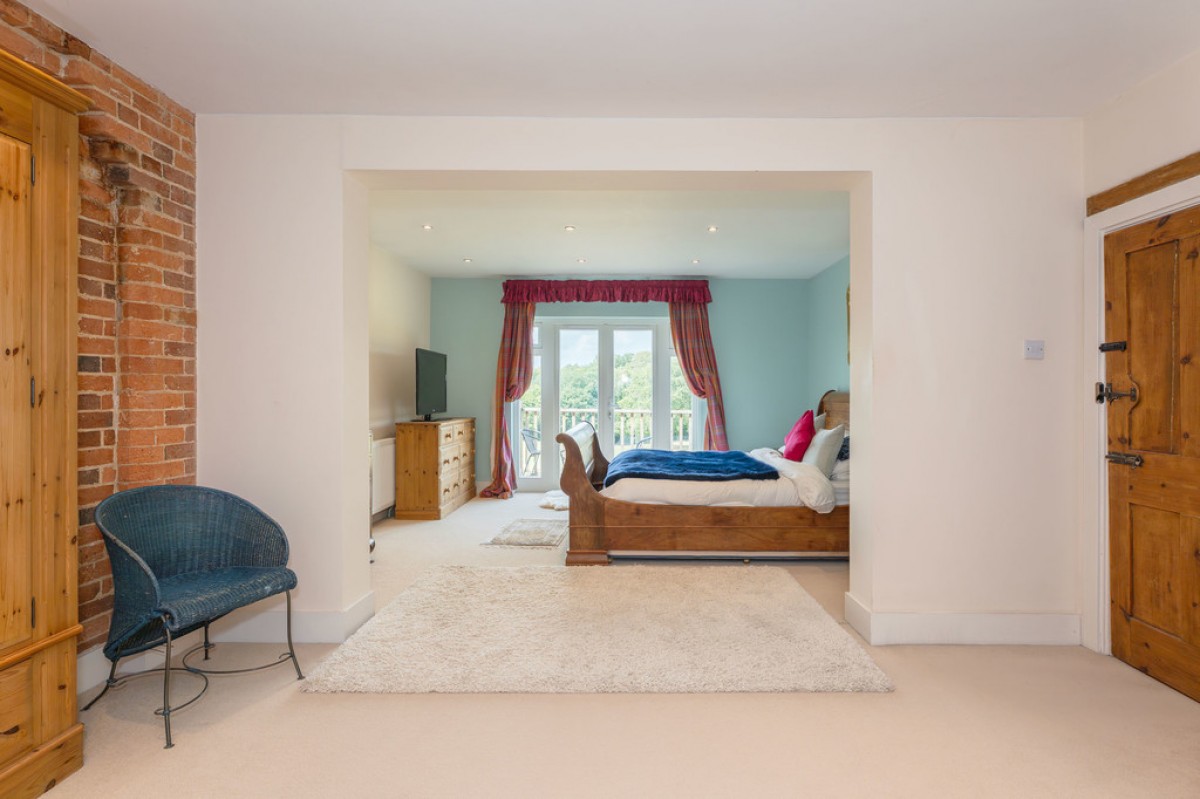 Marches Road, Warnham