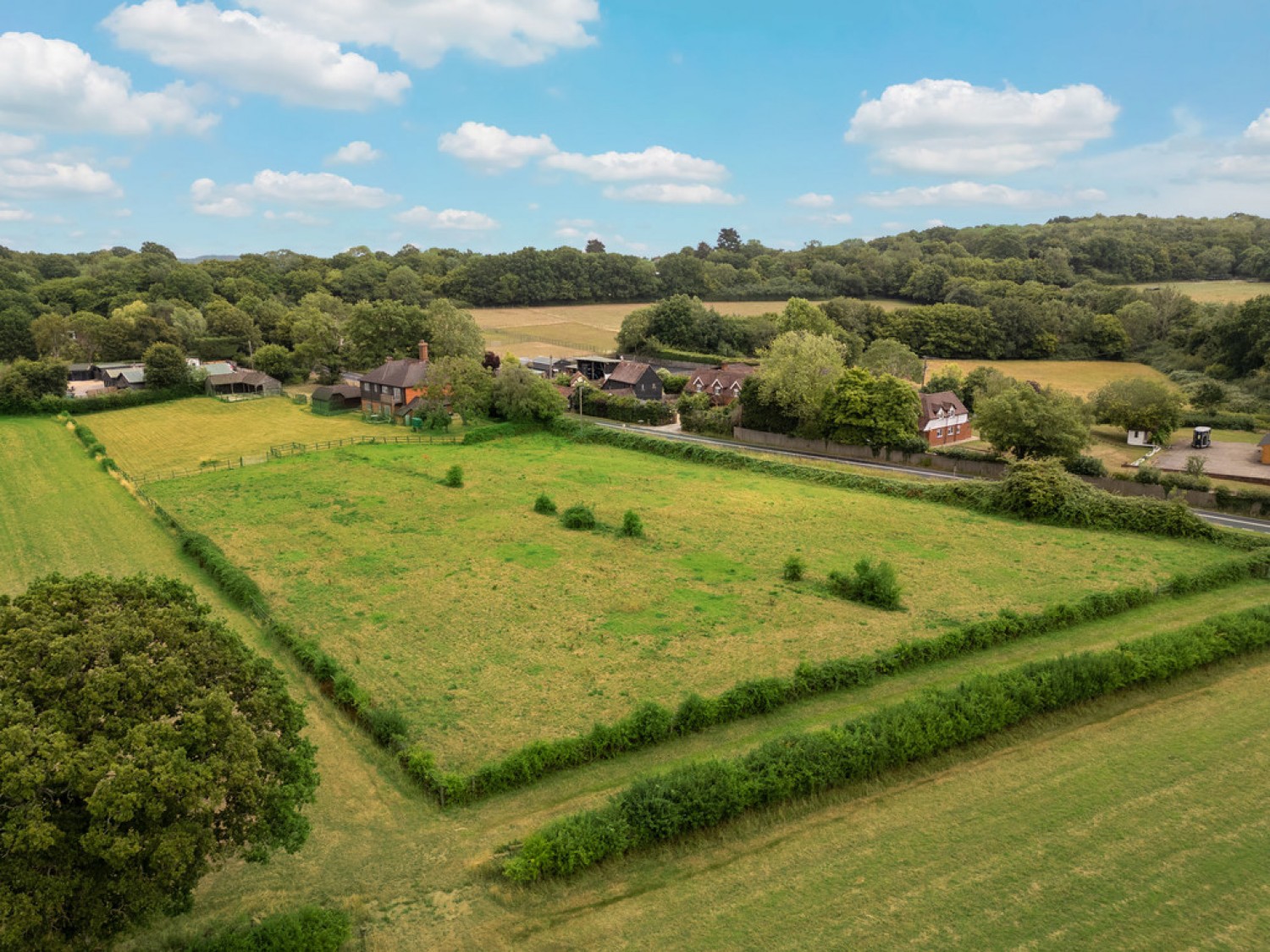 6 bedroom House for Sale Marches Road, Warnham