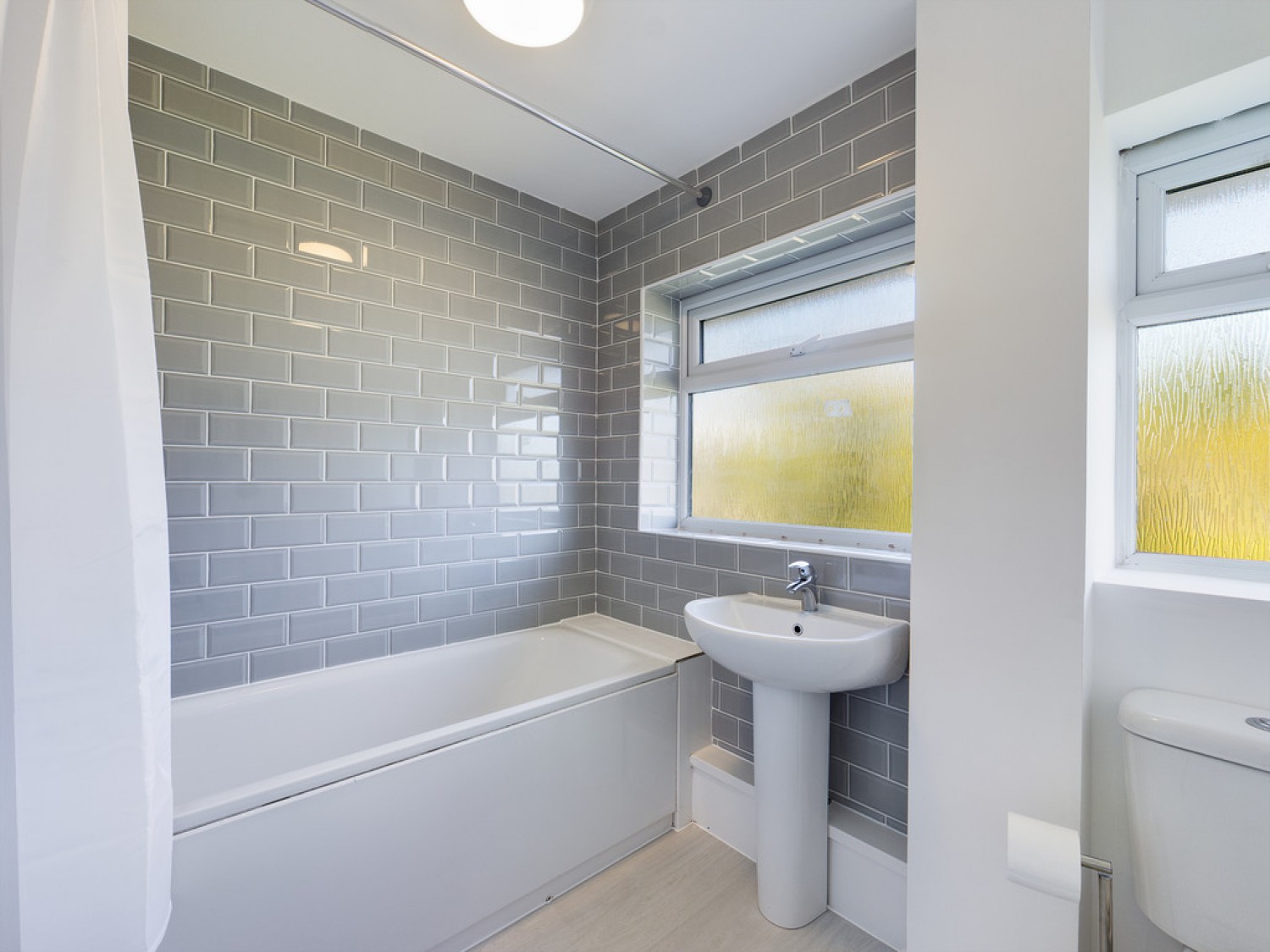 3 bedroom House for Sale Langley Green, Crawley